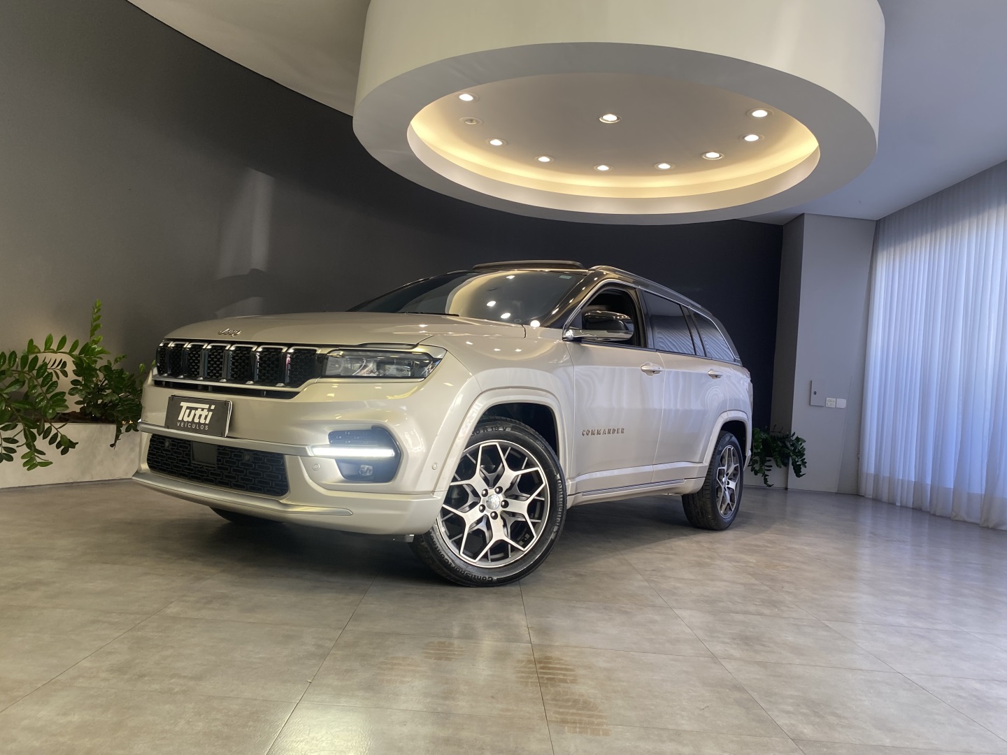 Jeep COMMANDER 2023