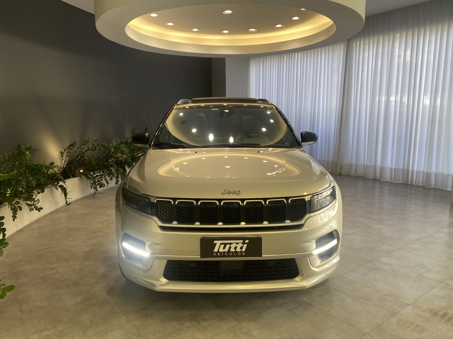 Jeep COMMANDER 2023