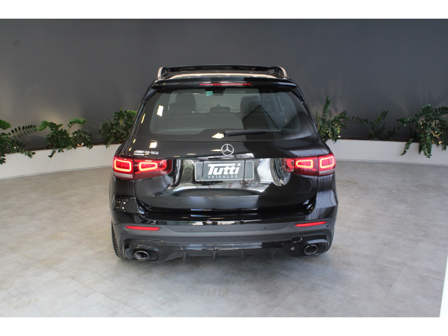 Mercedes-Benz GLB 35 AMG 2024