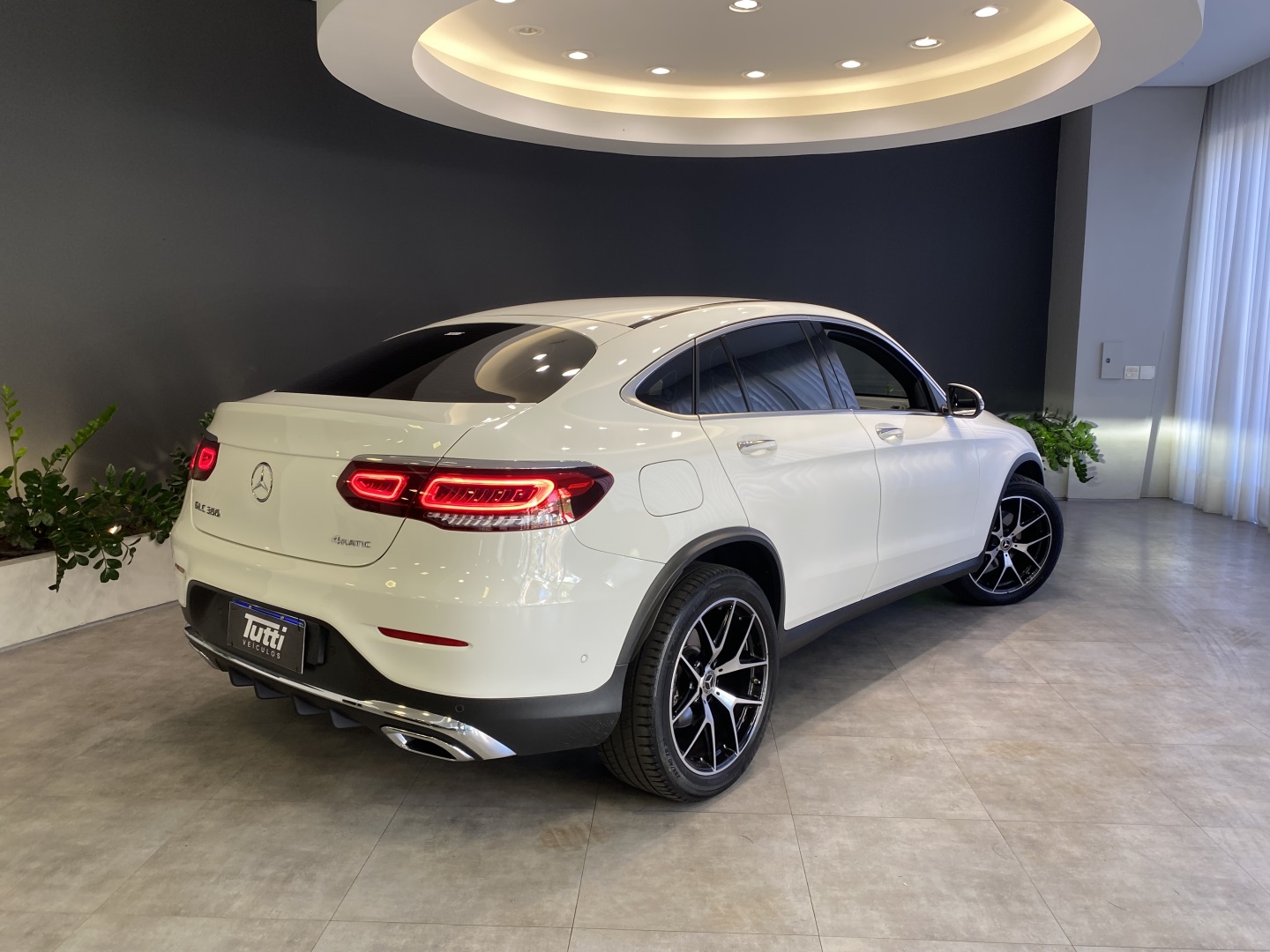 Mercedes-Benz GLC 300 2023