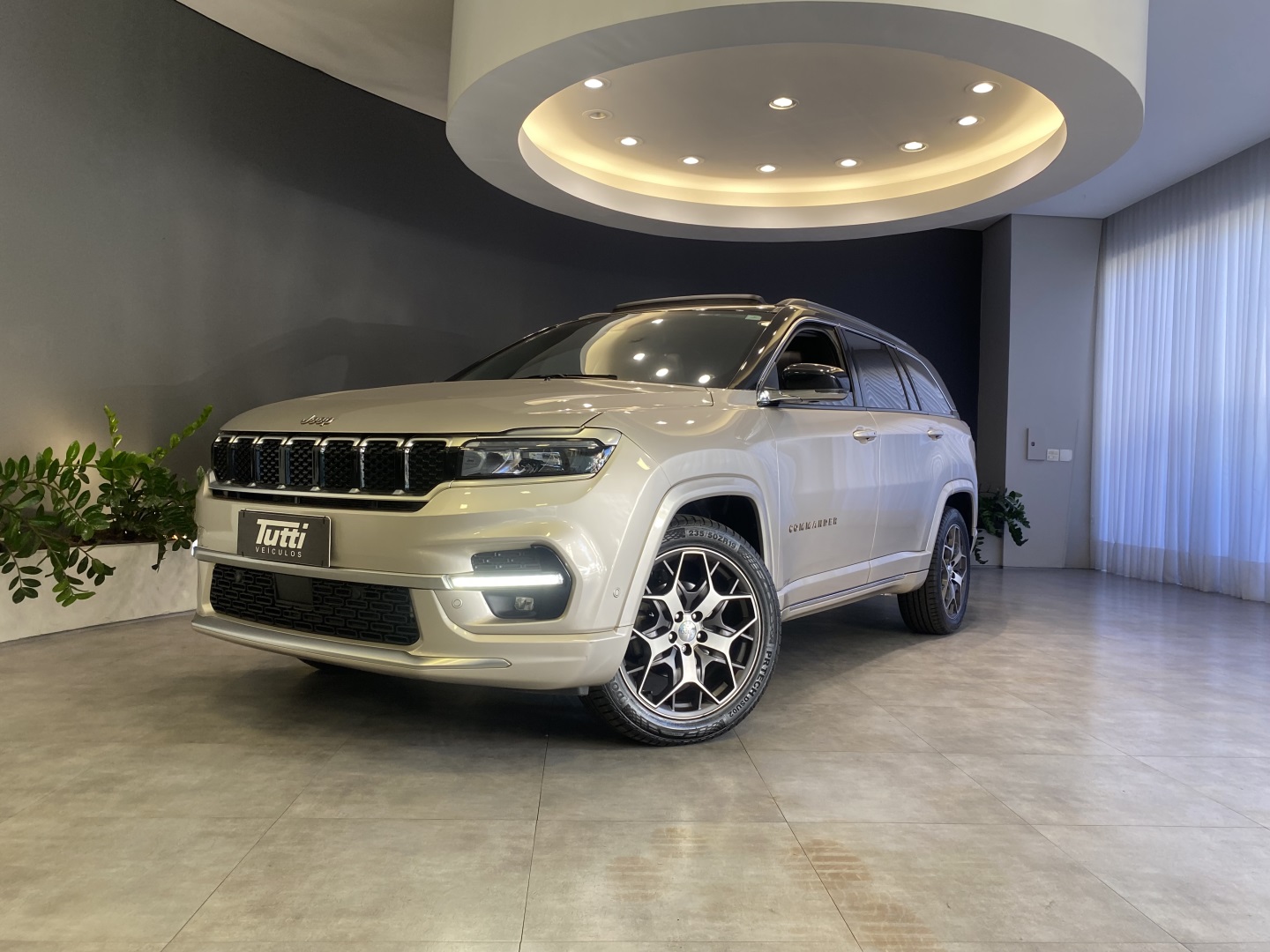 Jeep COMMANDER 2022