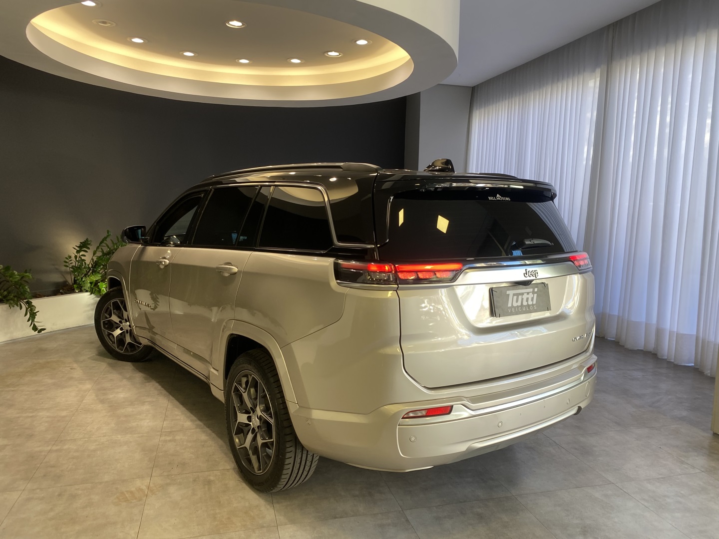Jeep COMMANDER 2022
