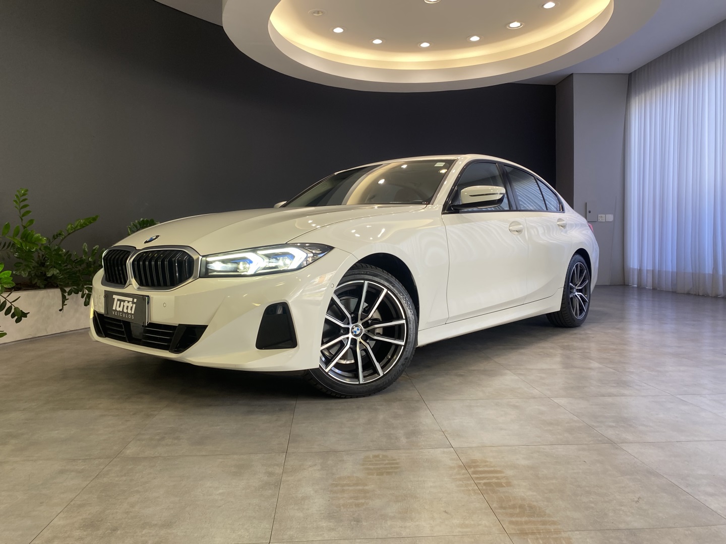 BMW 320i 2024