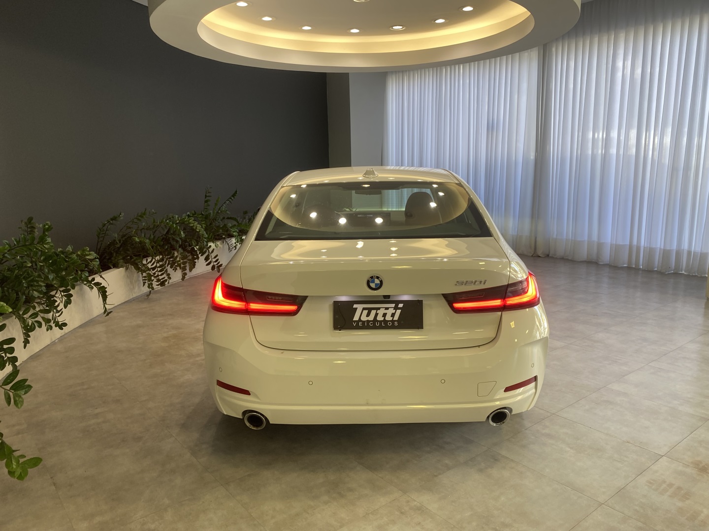 BMW 320i 2024
