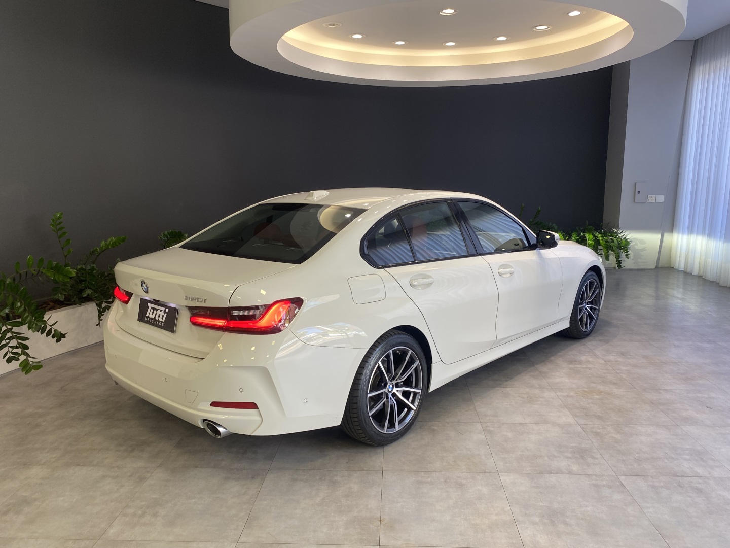 BMW 320i 2024