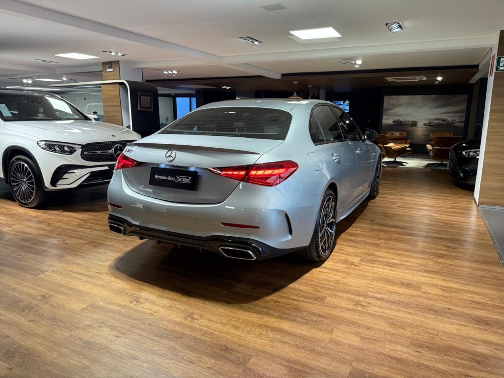 Mercedes-Benz C 300 2025