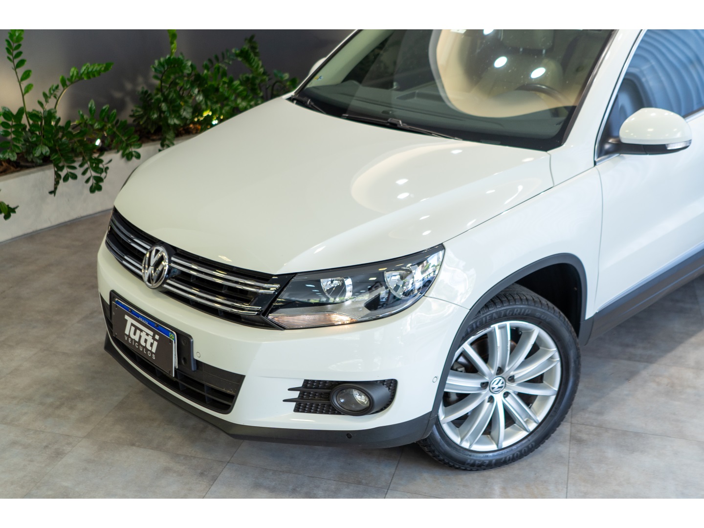 Volkswagen TIGUAN 2014