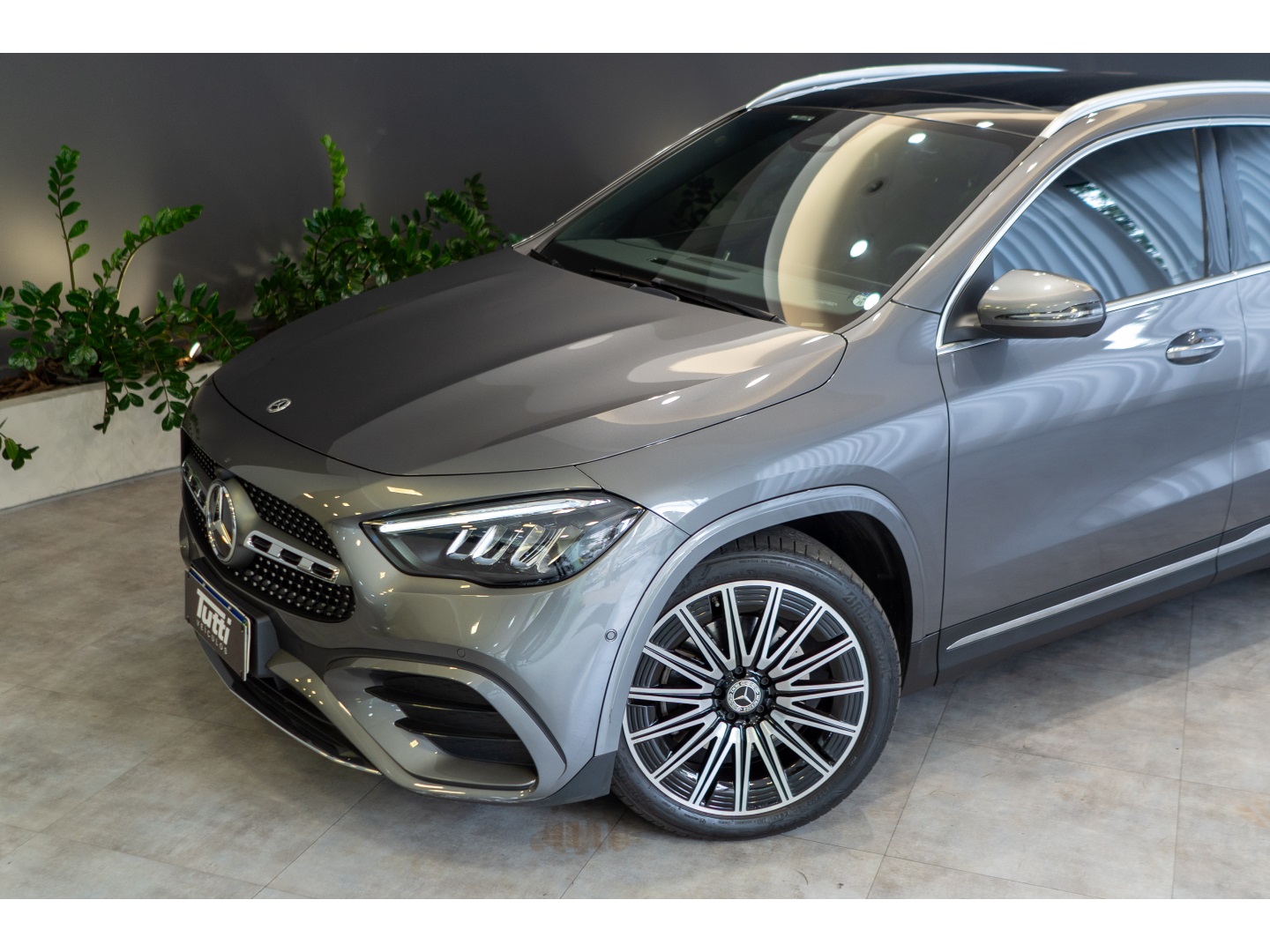 Mercedes-Benz GLA 200 2025