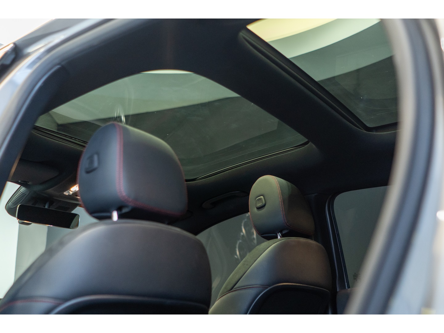 Mercedes-Benz GLA 200 2025
