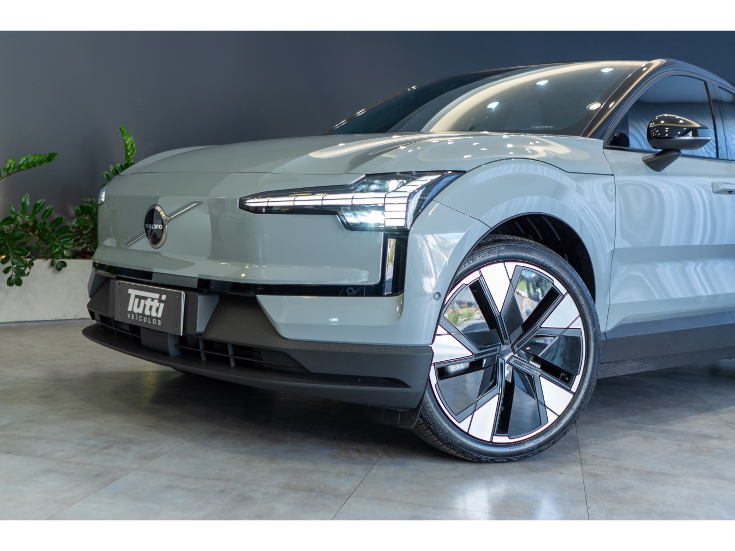 Volvo EX30 2026