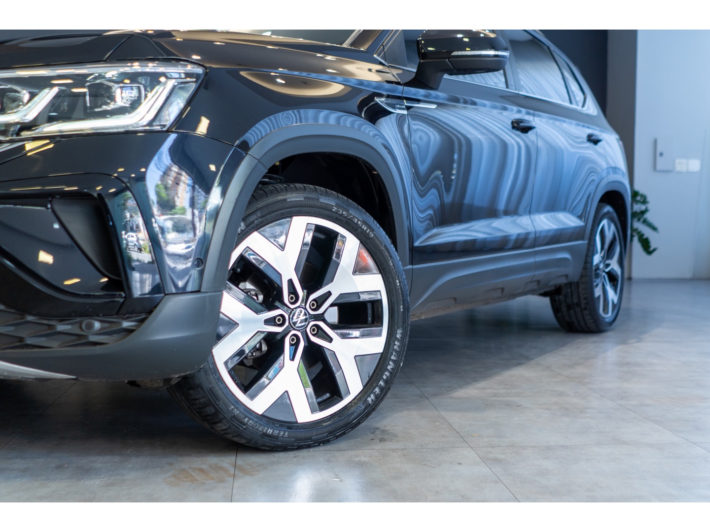 Volkswagen TAOS 2024
