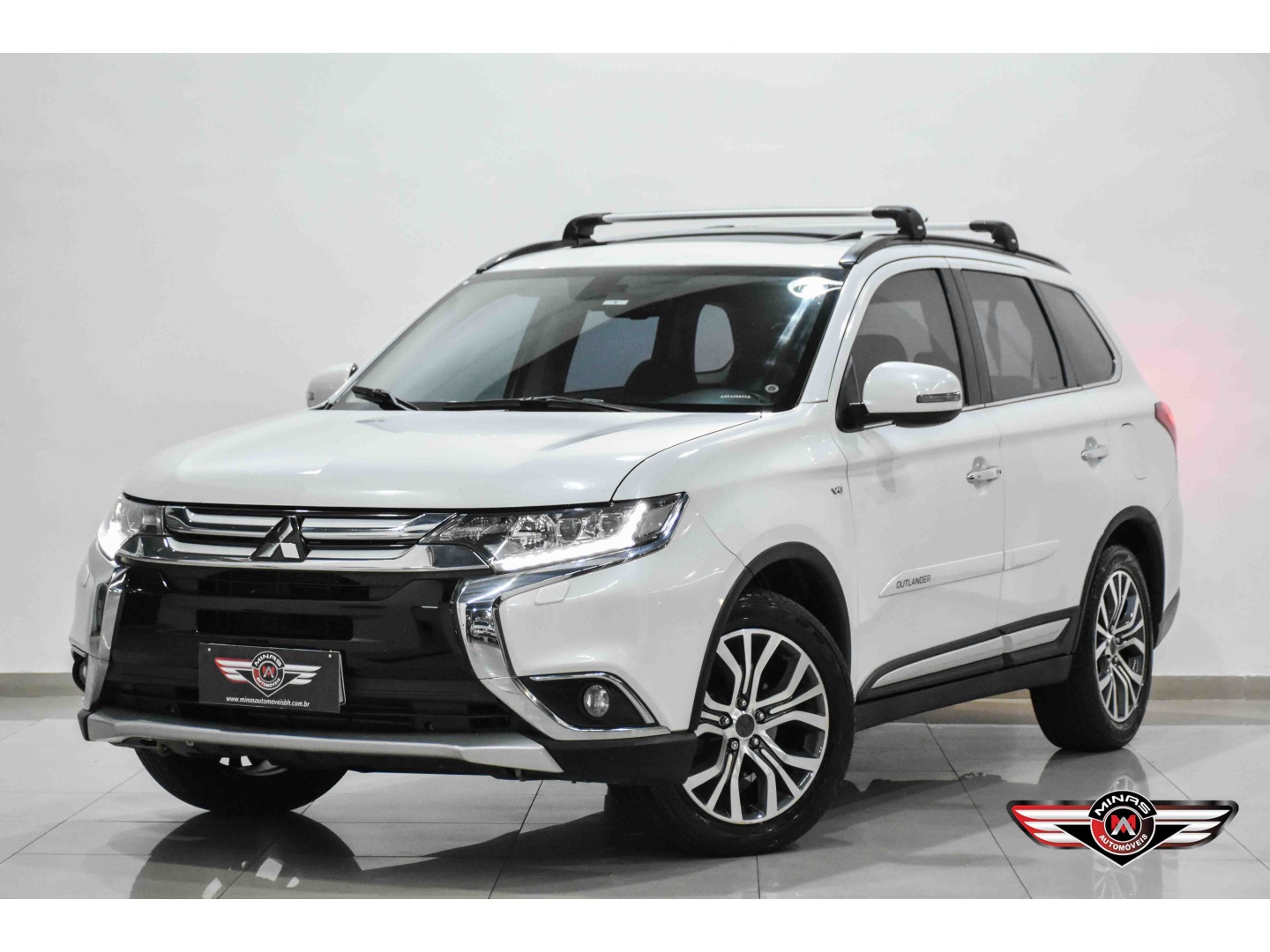 MITSUBISHI OUTLANDER 3.0 GT 4X4 V6 24V GASOLINA 4P AUTOMÁTICO