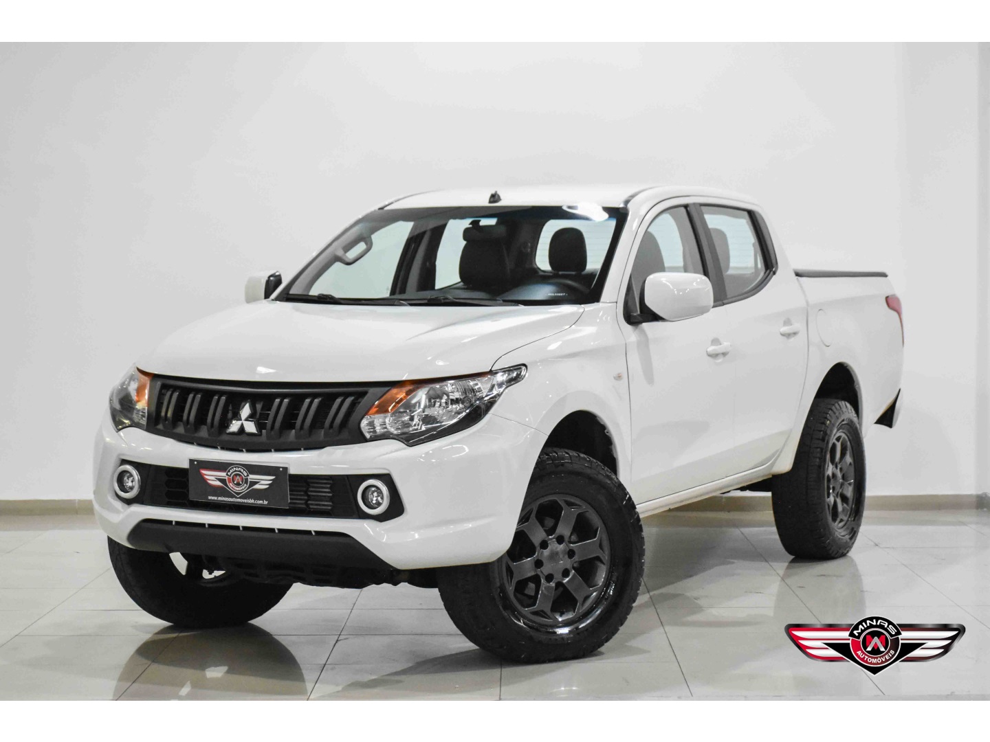 MITSUBISHI L200 TRITON 2.4 16V TURBO DIESEL OUTDOOR GLX CD 4X4 MANUAL