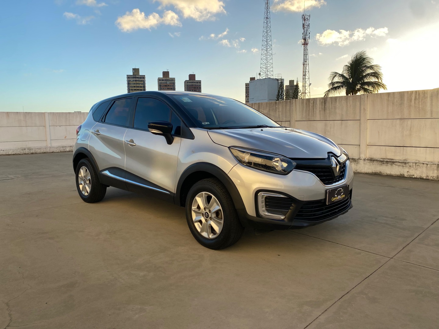 RENAULT CAPTUR 1.6 16V SCE FLEX LIFE X-TRONIC
