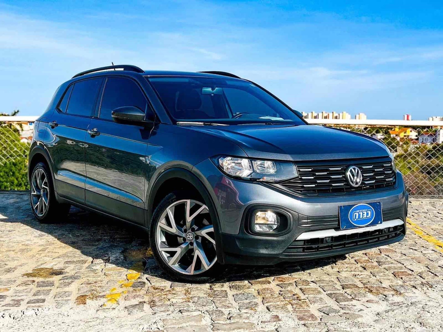 VOLKSWAGEN T-CROSS 1.0 200 TSI TOTAL FLEX AUTOMÁTICO