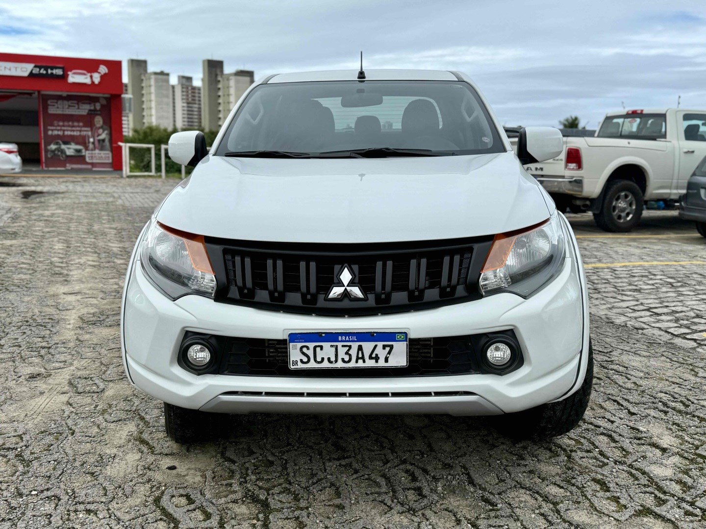 MITSUBISHI L200 TRITON 2.4 16V TURBO DIESEL GL CD 4X4 MANUAL