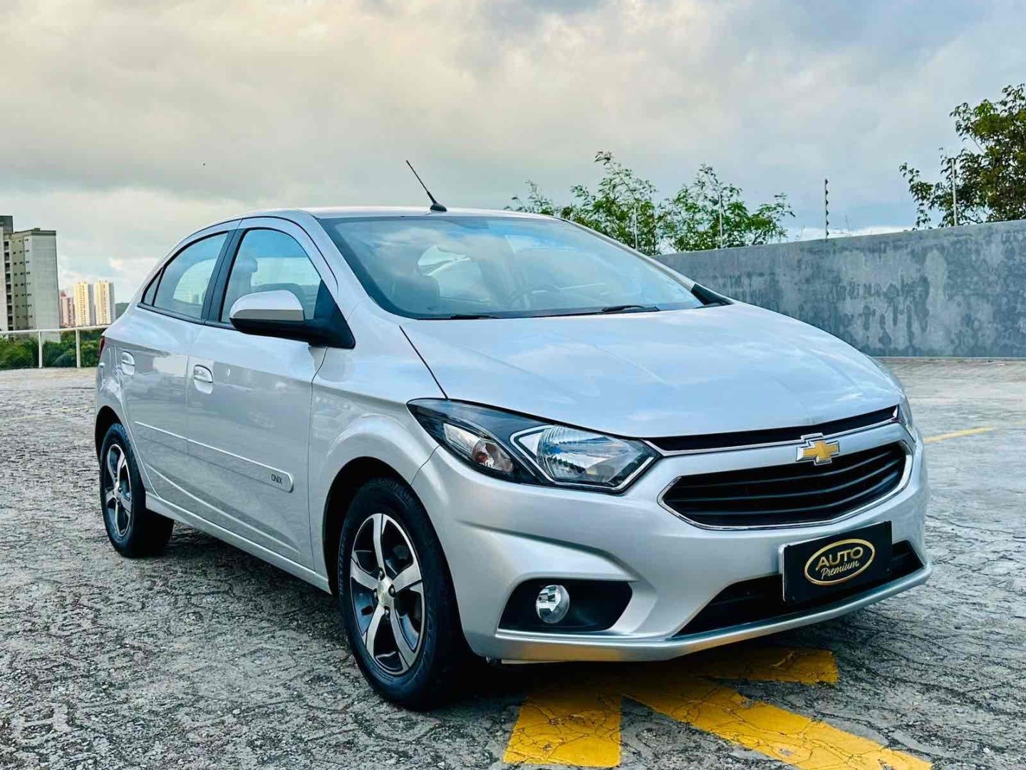 CHEVROLET ONIX 1.4 MPFI LTZ 8V FLEX 4P MANUAL