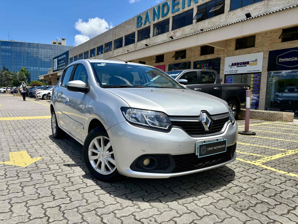 RENAULT SANDERO