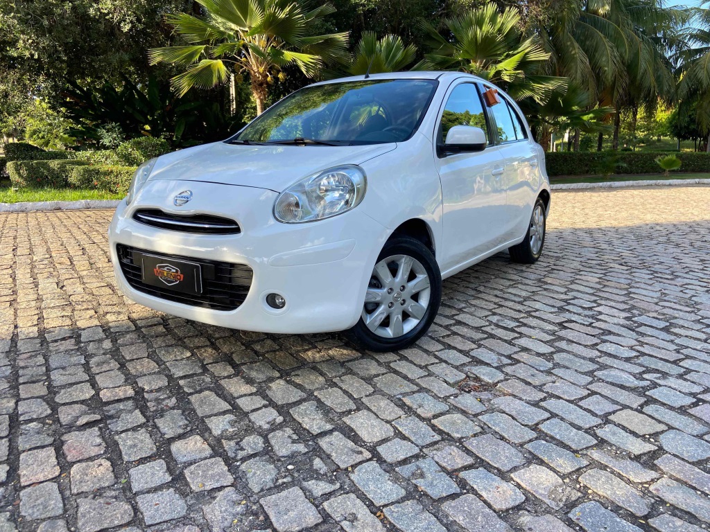 NISSAN MARCH 1.6 SV 16V FLEX 4P MANUAL