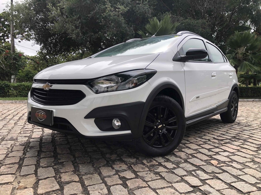 CHEVROLET ONIX 1.4 MPFI ACTIV 8V FLEX 4P AUTOMÁTICO