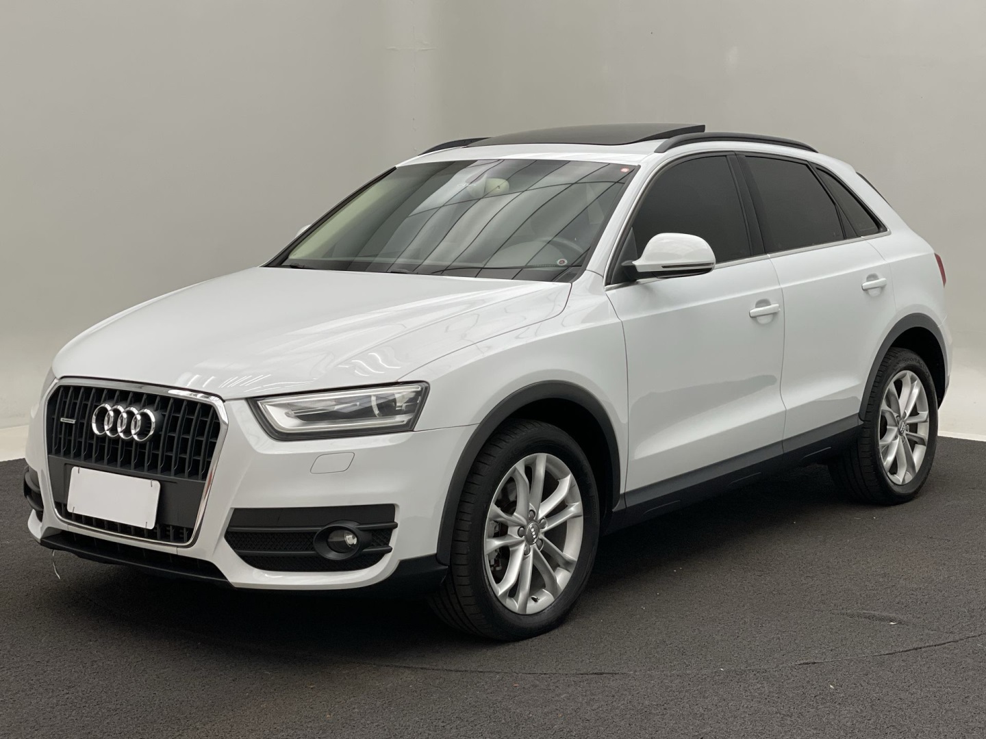 AUDI Q3 2.0 TFSI AMBIENTE QUATTRO 4P GASOLINA S TRONIC