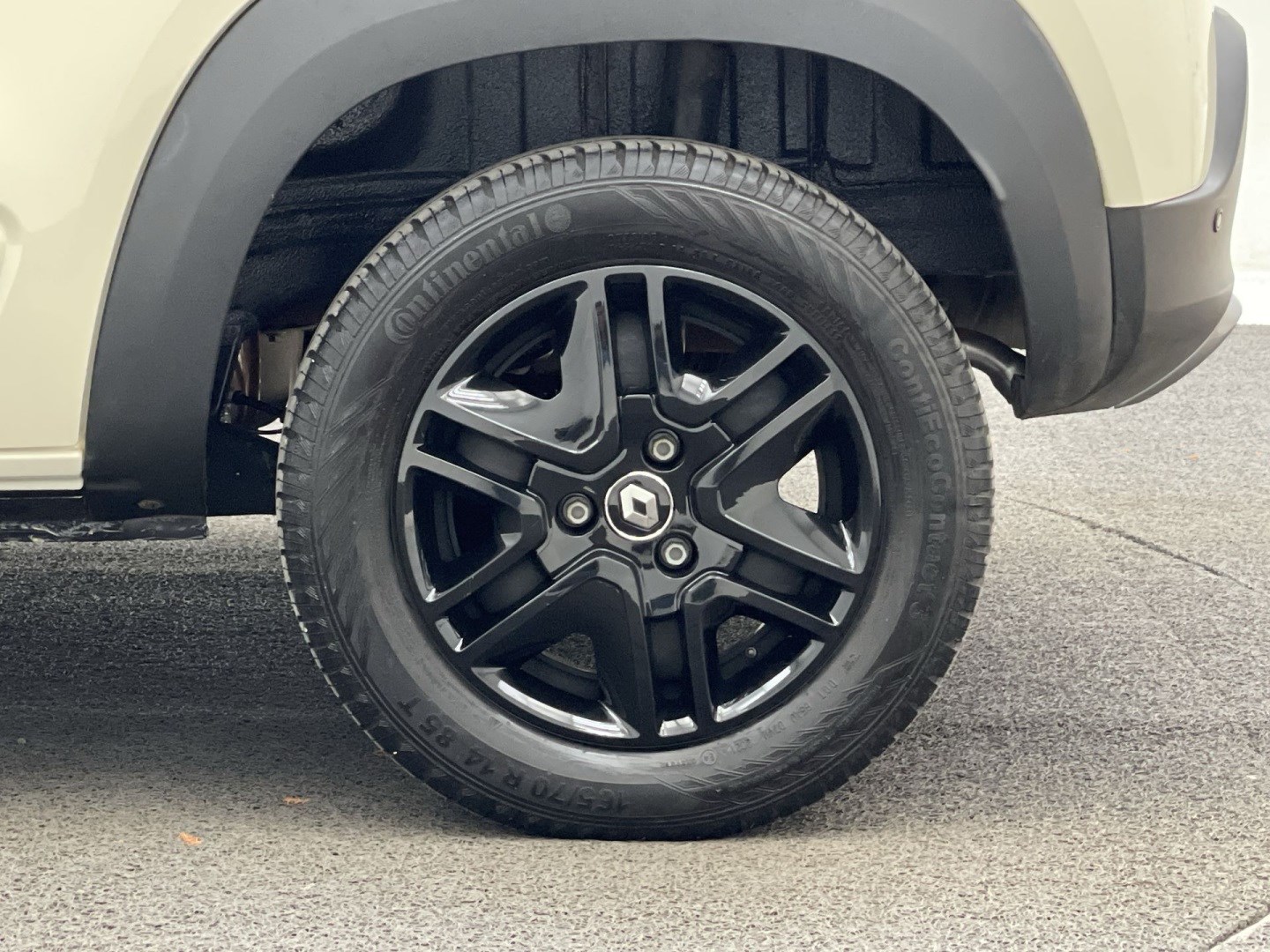 RENAULT KWID 1.0 12V SCE FLEX OUTSIDER MANUAL