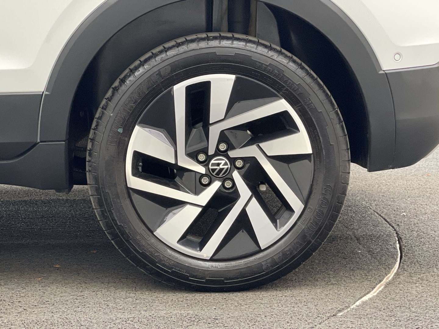 VOLKSWAGEN T-CROSS 1.4 250 TSI TOTAL FLEX HIGHLINE AUTOMÁTICO