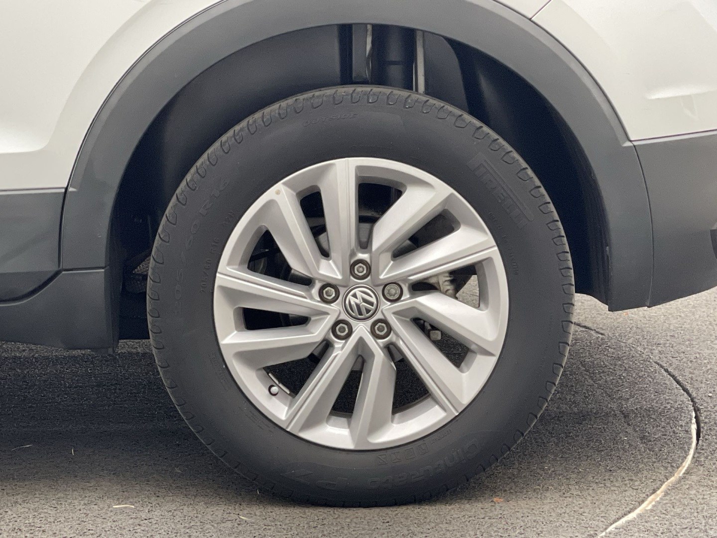 VOLKSWAGEN T-CROSS 1.0 200 TSI TOTAL FLEX AUTOMÁTICO