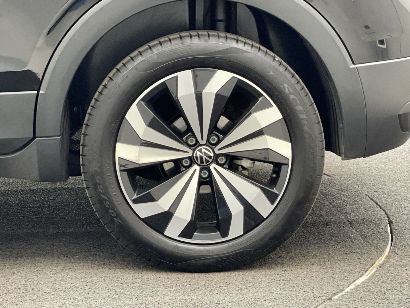 VOLKSWAGEN T-CROSS 1.0 200 TSI TOTAL FLEX AUTOMÁTICO