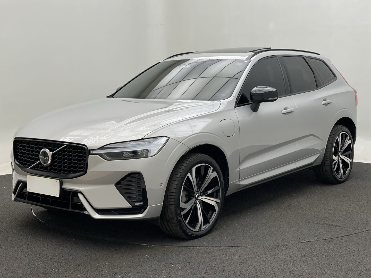 VOLVO XC60 2.0 T8 RECHARGE PLUS AWD GEARTRONIC
