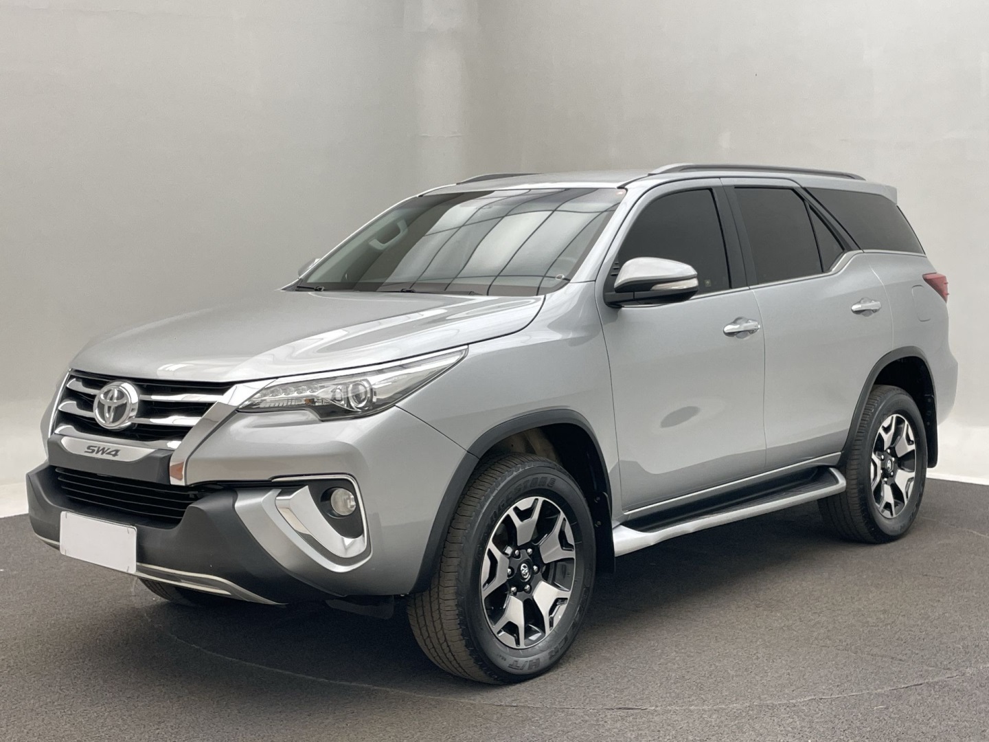 TOYOTA HILUX SW4 2.8 SRX 4X4 16V TURBO INTERCOOLER DIESEL 4P AUTOMÁTICO