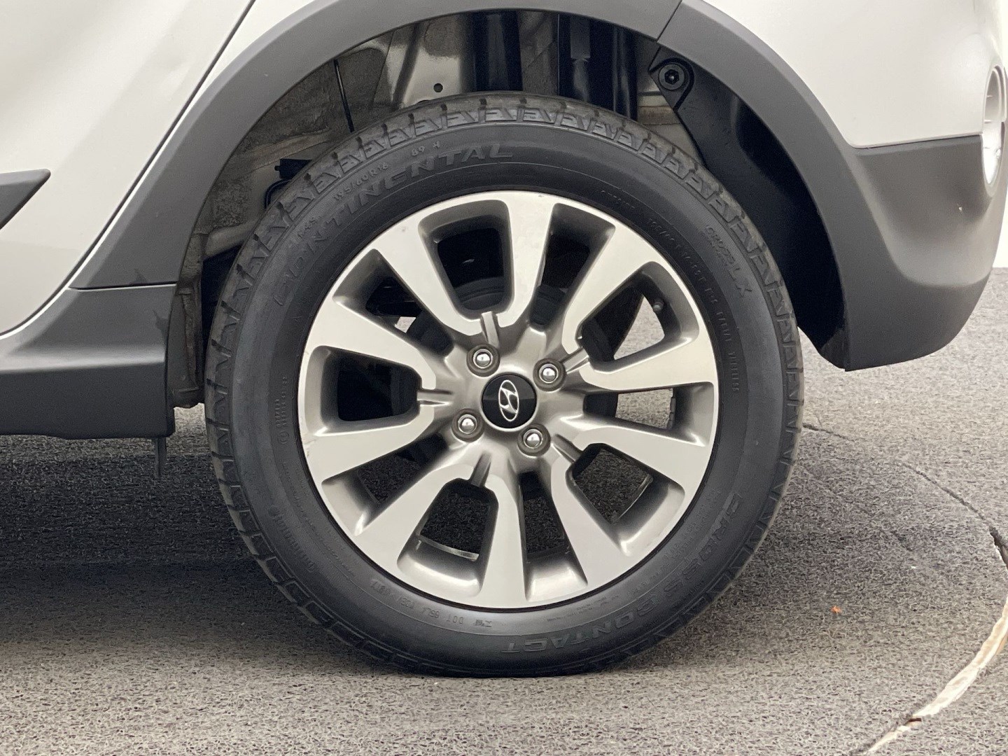 HYUNDAI HB20X 1.6 16V STYLE FLEX 4P AUTOMÁTICO