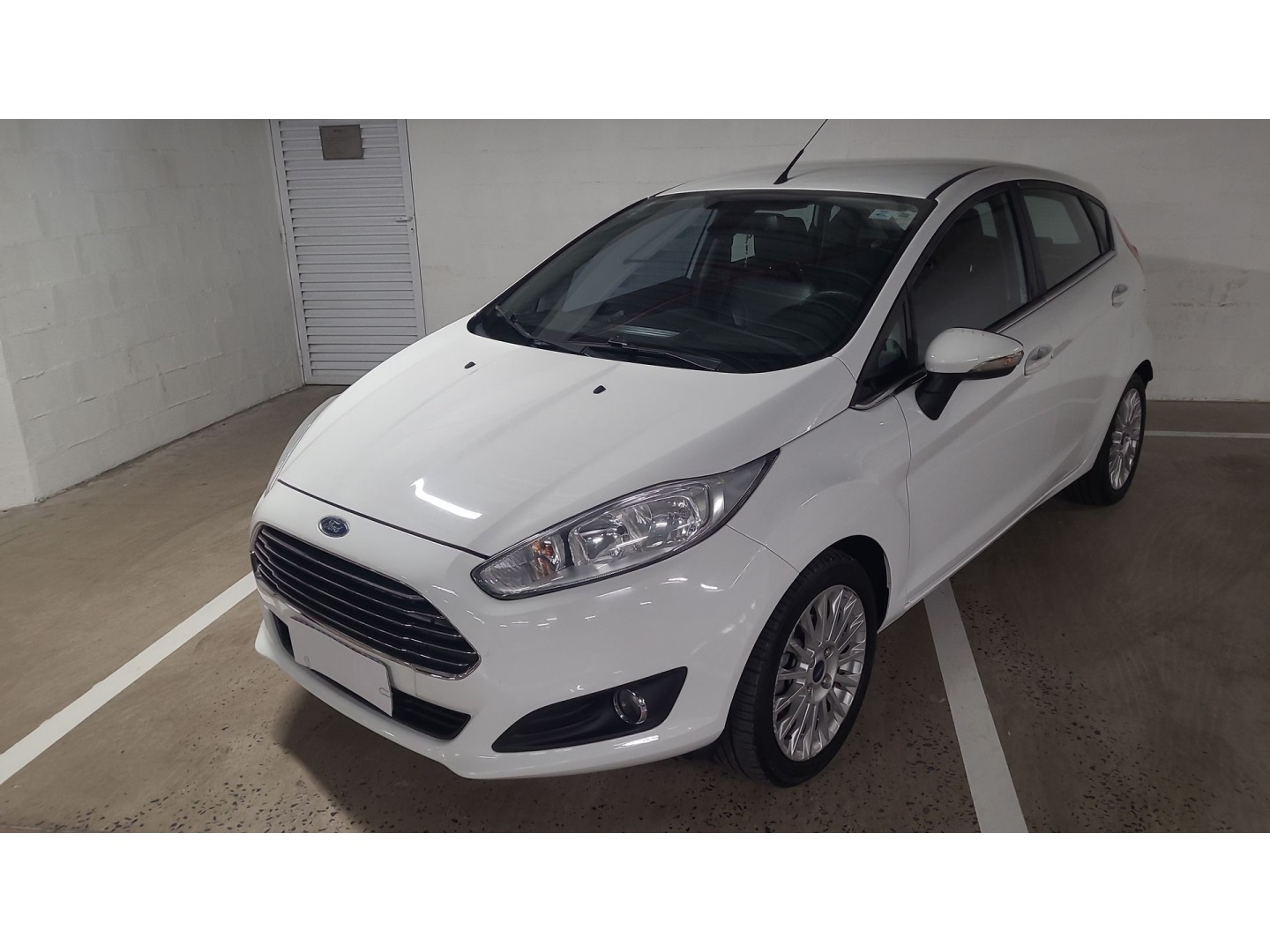 FORD FIESTA 1.6 TITANIUM HATCH 16V FLEX 4P POWERSHIFT
