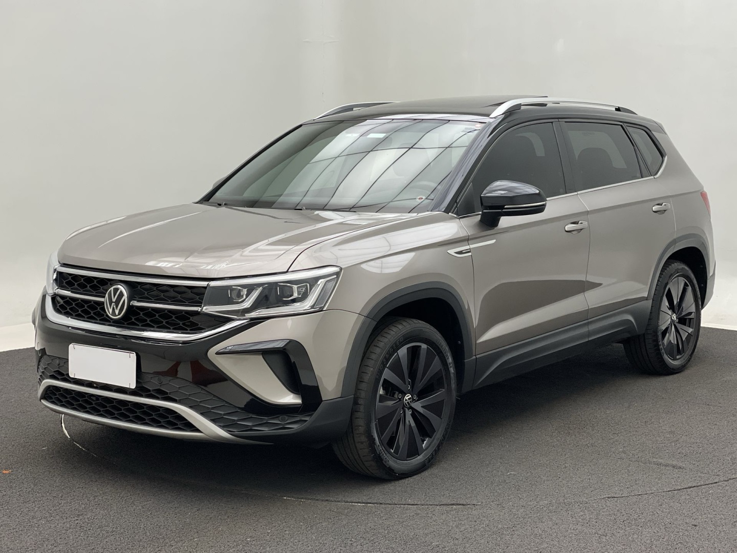 VOLKSWAGEN TAOS 1.4 250 TSI TOTAL FLEX HIGHLINE AUTOMÁTICO