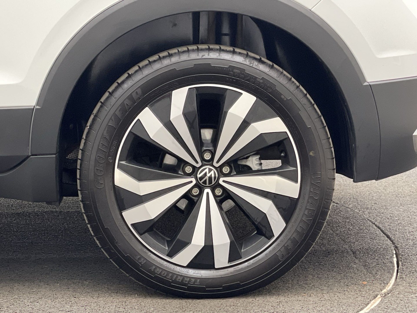 VOLKSWAGEN T-CROSS 1.4 250 TSI TOTAL FLEX HIGHLINE AUTOMÁTICO