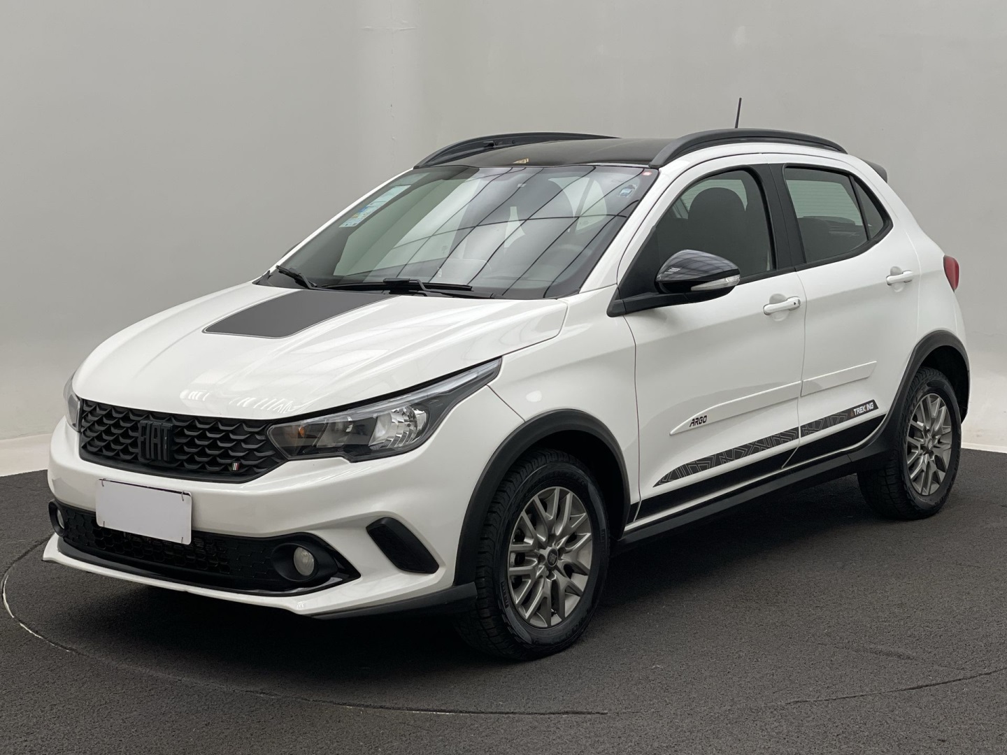 FIAT ARGO 1.3 FIREFLY FLEX TREKKING MANUAL