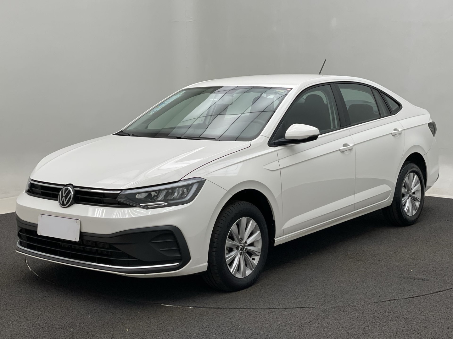 VOLKSWAGEN VIRTUS 1.0 170 TSI MANUAL