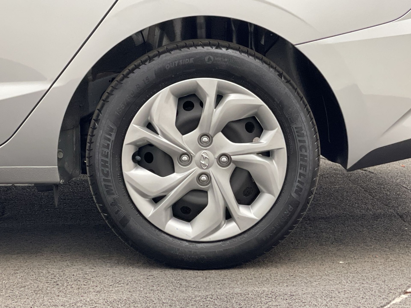HYUNDAI HB20S 1.0 12V FLEX COMFORT MANUAL