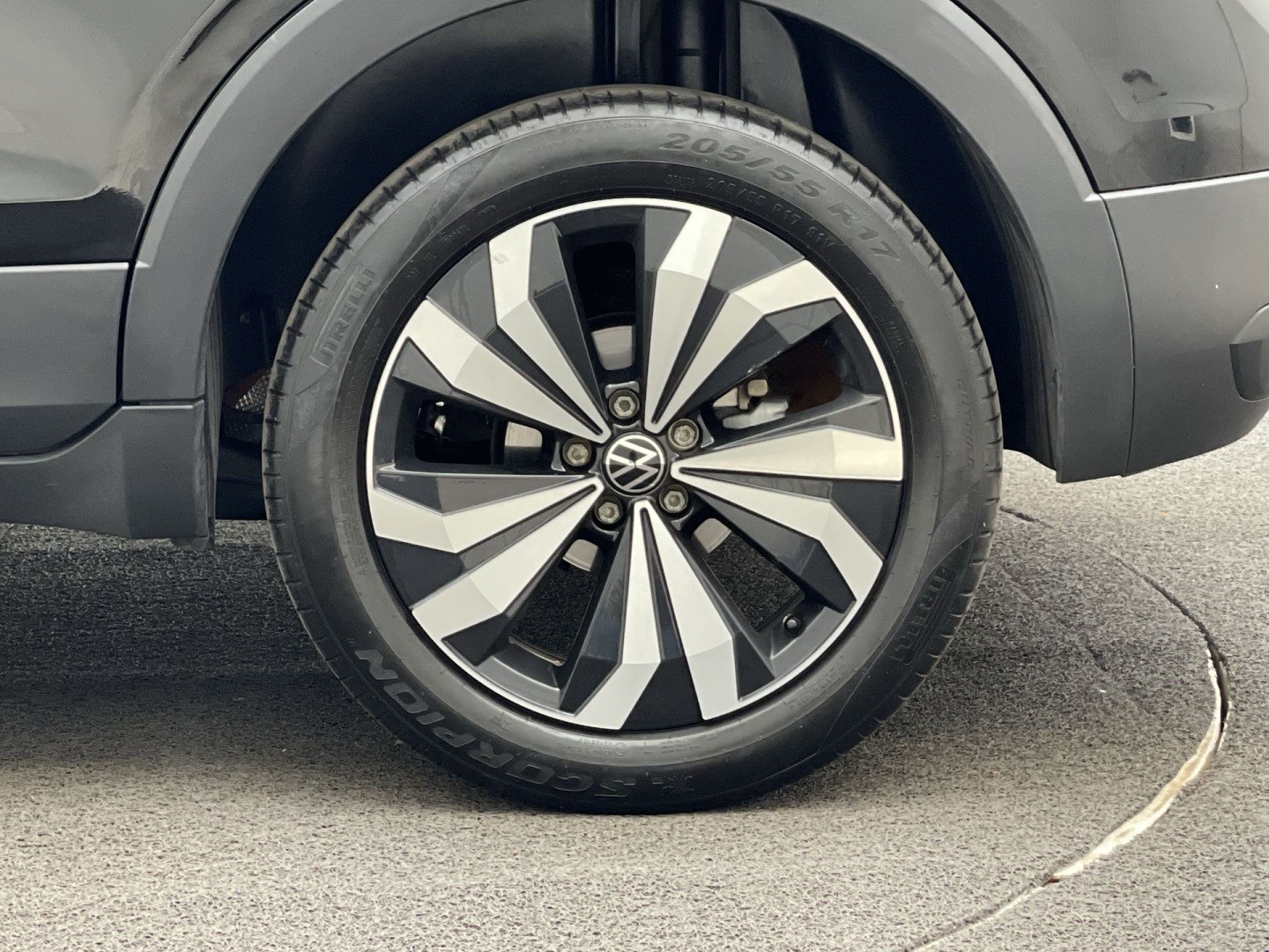 VOLKSWAGEN T-CROSS 1.0 200 TSI TOTAL FLEX AUTOMÁTICO