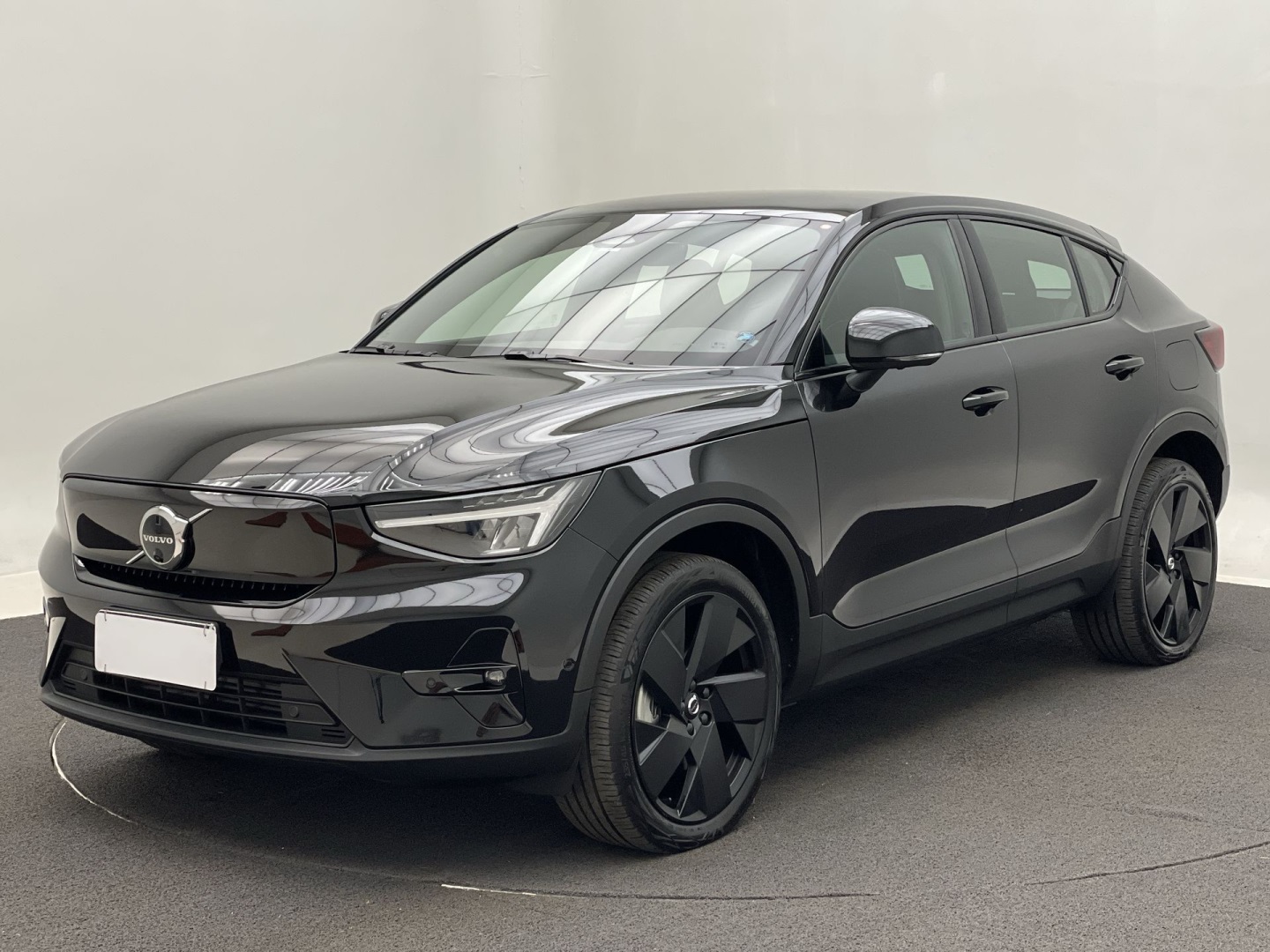 VOLVO C40 P8 RECHARGE TWIN ELECTRIC ULTIMATE AWD