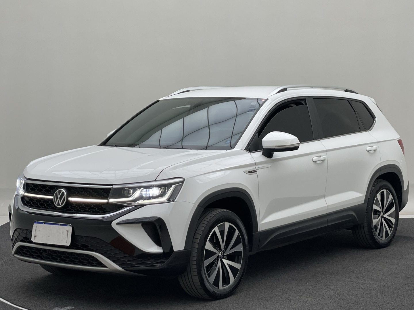 VOLKSWAGEN TAOS 1.4 250 TSI TOTAL FLEX HIGHLINE AUTOMÁTICO