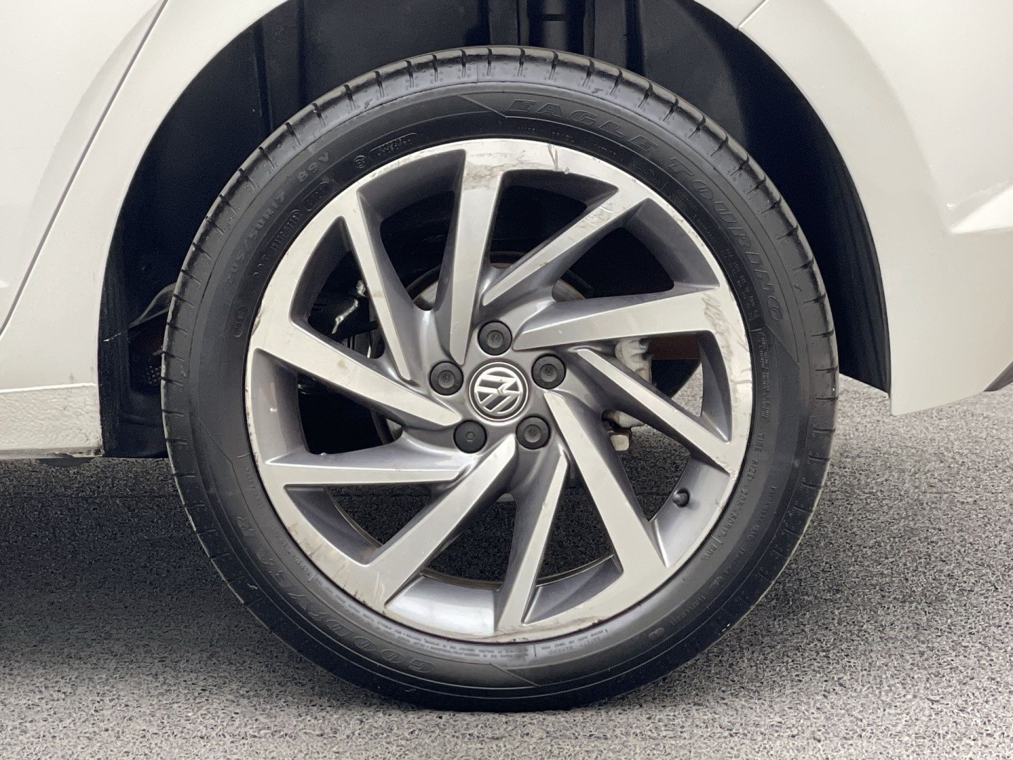 VOLKSWAGEN POLO 1.0 200 TSI HIGHLINE AUTOMÁTICO