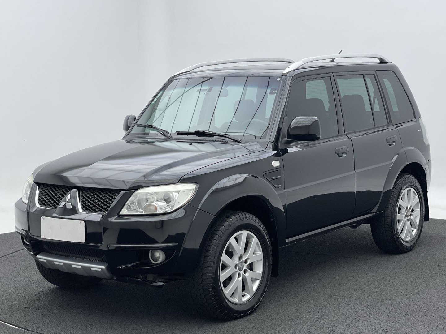 MITSUBISHI PAJERO TR4 2.0 4X4 16V 140CV FLEX 4P AUTOMÁTICO