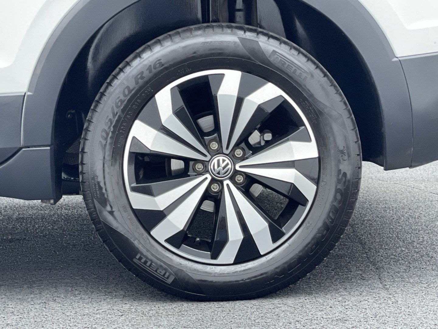 VOLKSWAGEN T-CROSS 1.0 200 TSI TOTAL FLEX SENSE AUTOMÁTICO