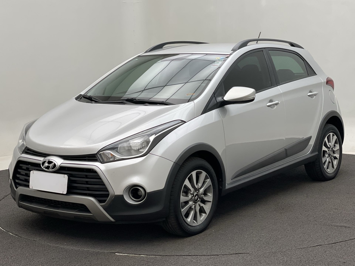 HYUNDAI HB20X 1.6 16V STYLE FLEX 4P AUTOMÁTICO