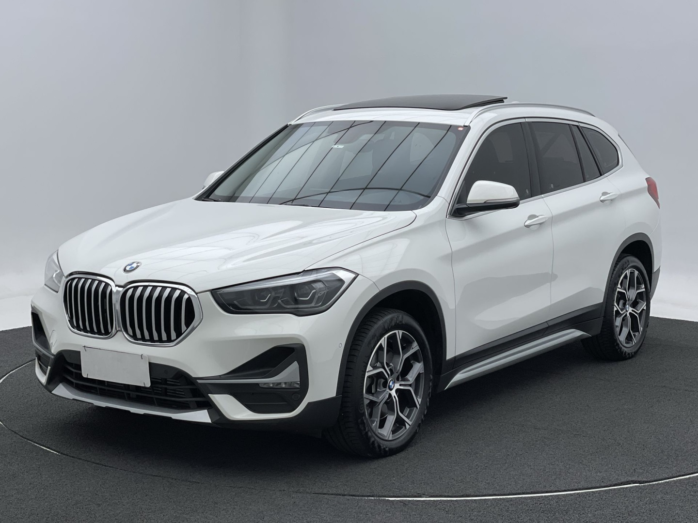 BMW X1 2.0 16V TURBO ACTIVEFLEX SDRIVE20I X-LINE 4P AUTOMÁTICO