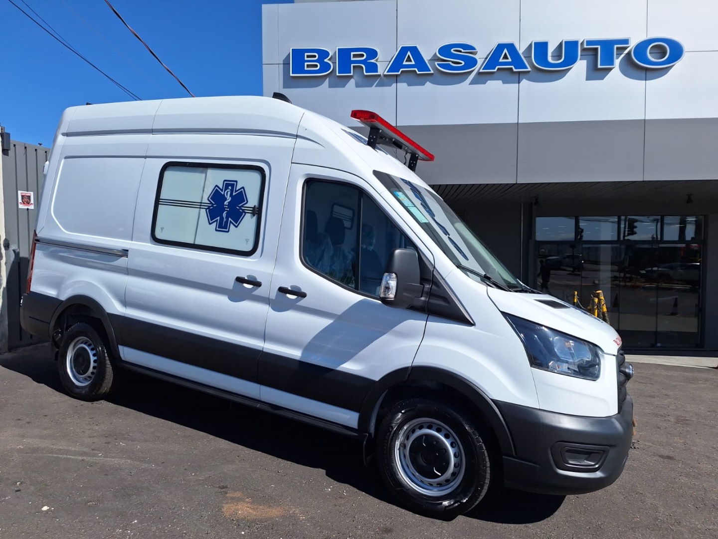 FORD TRANSIT 2.0 ECOBLUE DIESEL FURGÃO L2H3 MANUAL