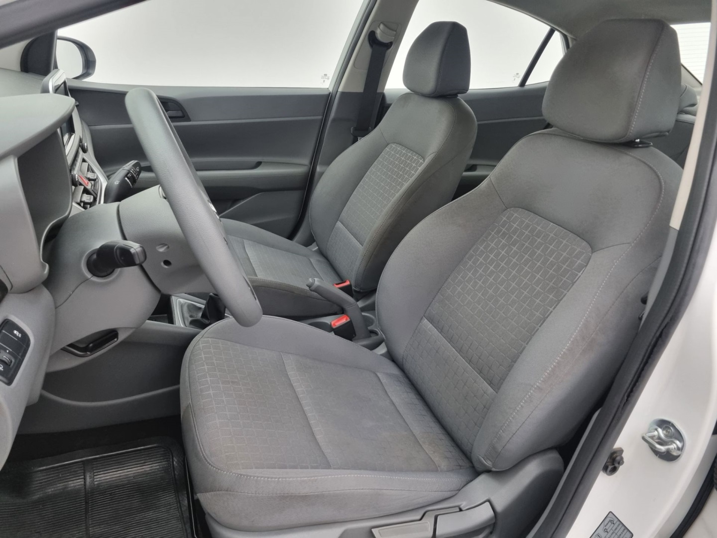 Hyundai Hb20s - foto 11