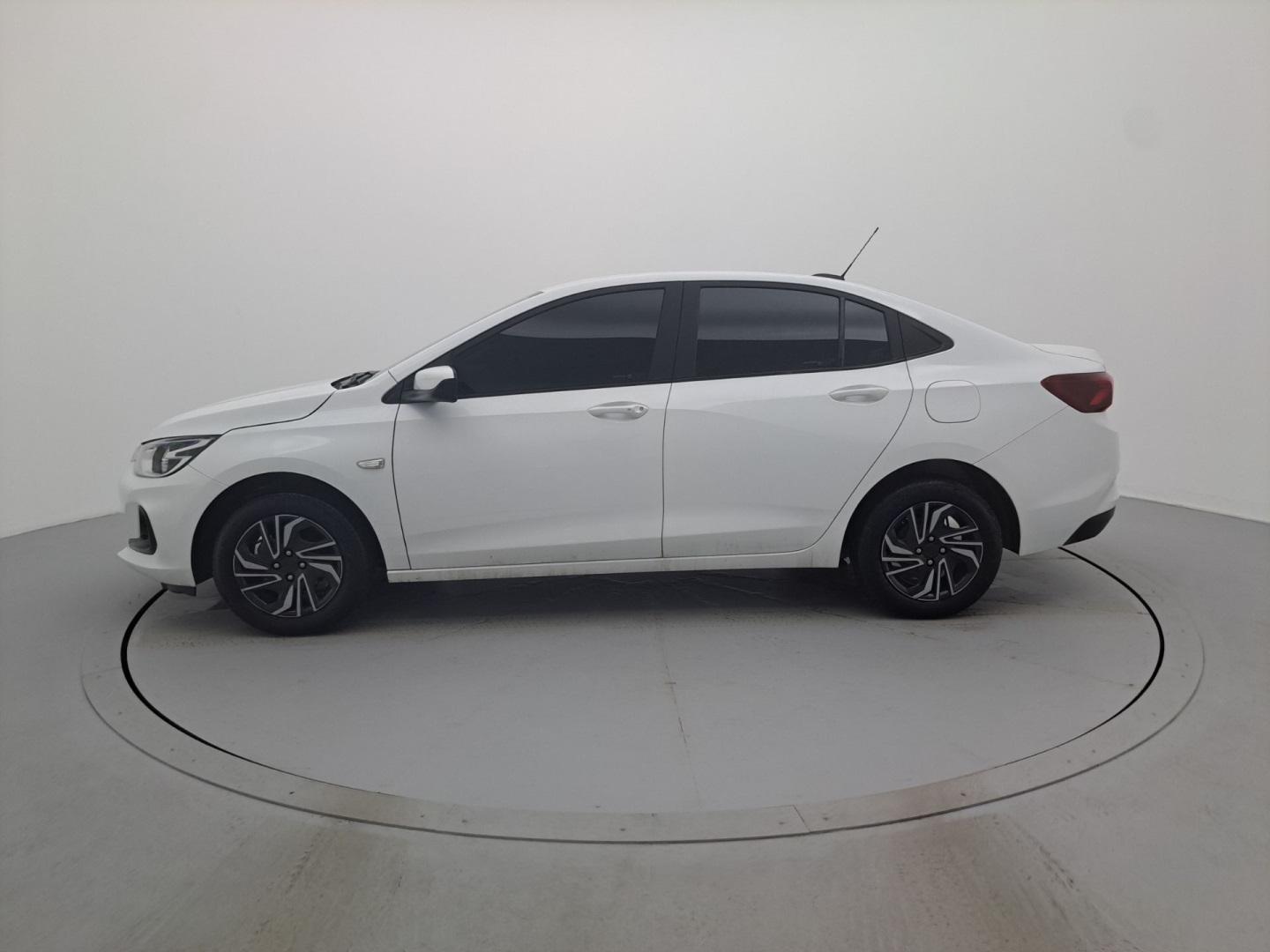 Chevrolet Onix - foto 2