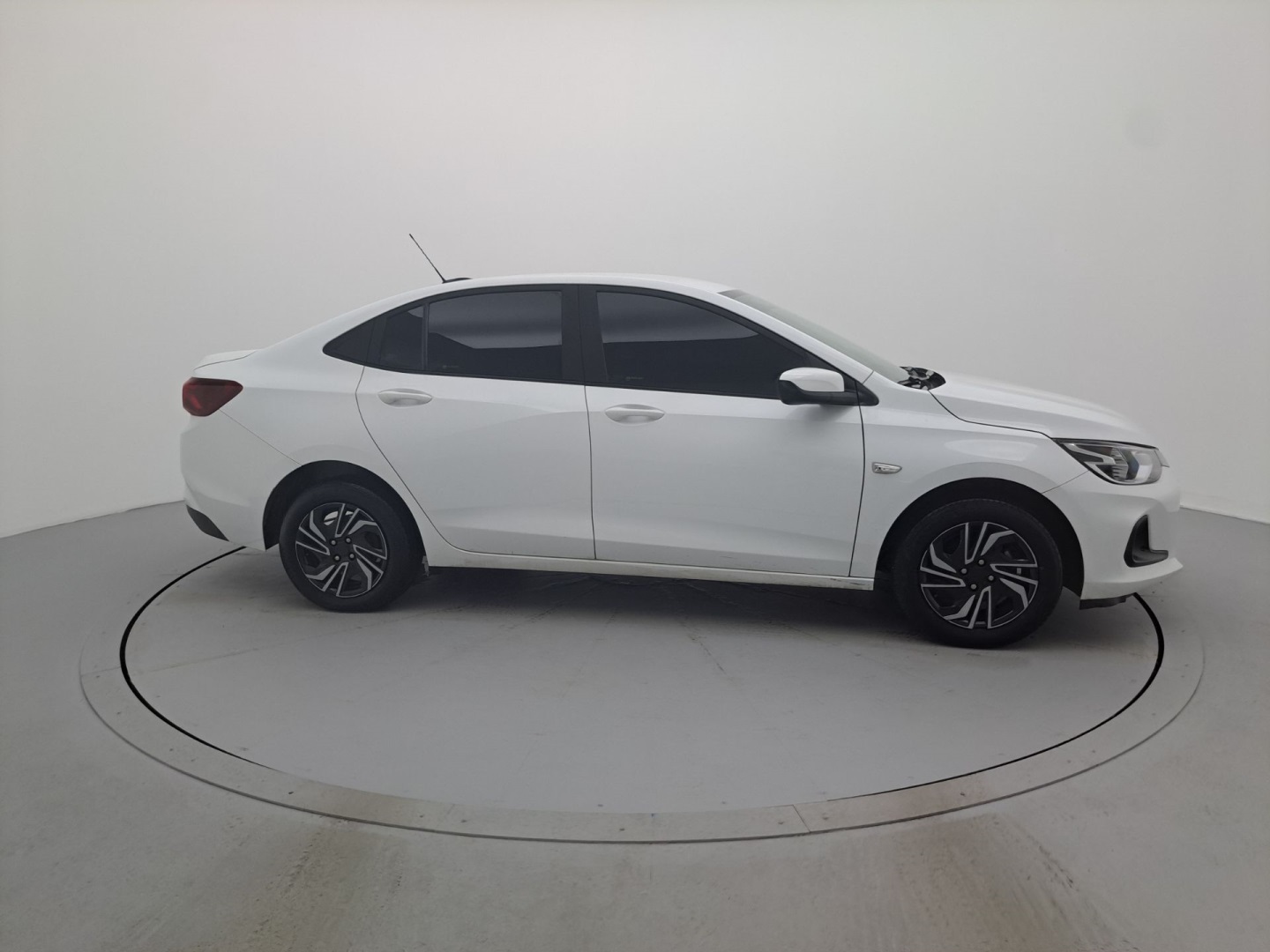 Chevrolet Onix - foto 6